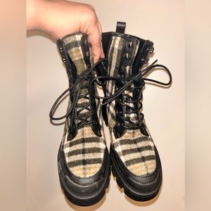 ⬛️🟩🟨ALDO🟨⬛️🟩 plaid combat boots